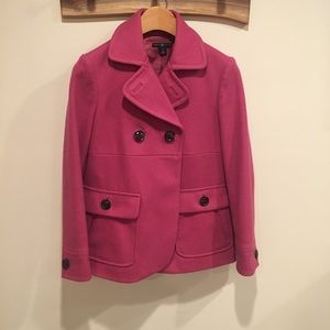 Gap winter wool coat. Size small. Excellent condition!